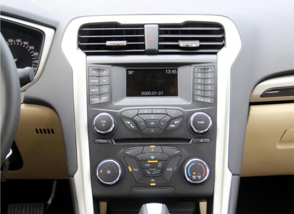 蒙迪欧 2013款 1.5L GTDi180舒适型 中控类   中控台