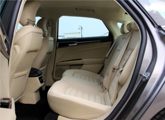 蒙迪欧 2013款 1.5L GTDi180舒适型 车厢座椅   后排空间