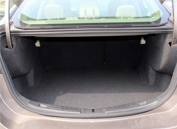 蒙迪欧 2013款 1.5L GTDi180舒适型 车厢座椅   后备厢