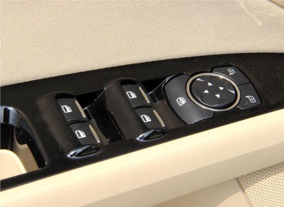 蒙迪欧 2013款 1.5L GTDi180舒适型 车厢座椅   门窗控制