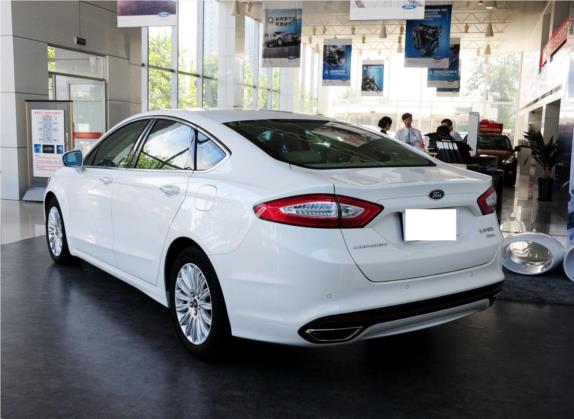 蒙迪欧 2013款 2.0L GTDi200时尚型 外观   斜后