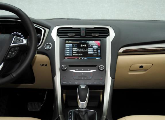 蒙迪欧 2013款 2.0L GTDi200豪华型 中控类   中控台