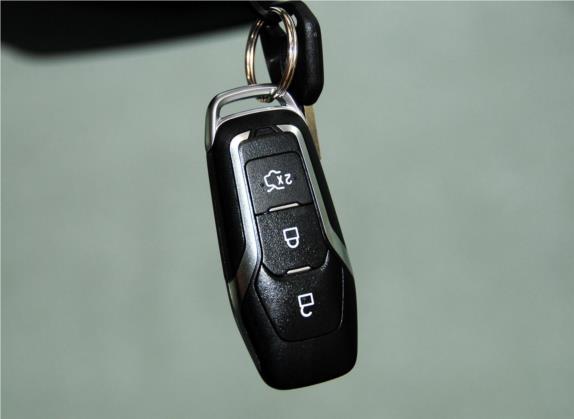 蒙迪欧 2013款 2.0L GTDi200豪华型 其他细节类   钥匙