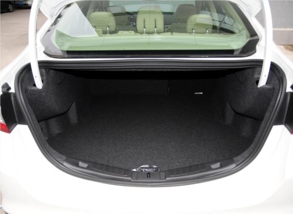 蒙迪欧 2013款 2.0L GTDi200豪华型 车厢座椅   后备厢