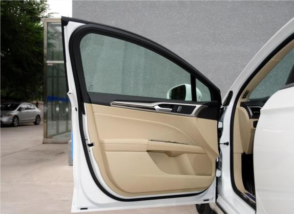 蒙迪欧 2013款 2.0L GTDi200豪华型 车厢座椅   前门板