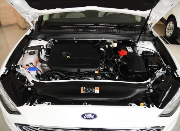 蒙迪欧 2017款 EcoBoost 180 舒适型 其他细节类   发动机舱