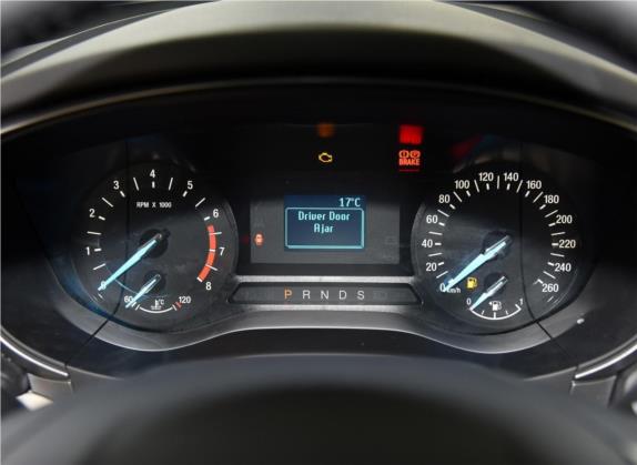 蒙迪欧 2017款 EcoBoost 180 舒适型 中控类   仪表盘