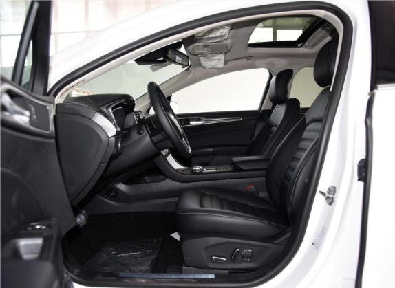 蒙迪欧 2017款 EcoBoost 180 豪华型 车厢座椅   前排空间