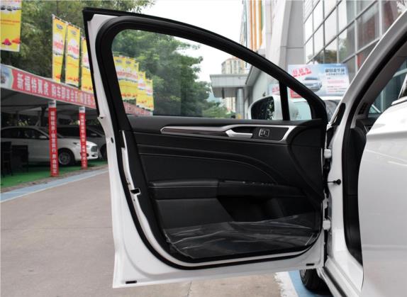 蒙迪欧 2017款 EcoBoost 245 至尊型 车厢座椅   前门板