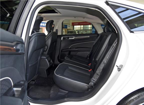 蒙迪欧 2017款 EcoBoost 245 旗舰型 车厢座椅   后排空间