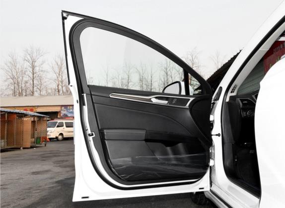 蒙迪欧 2017款 改款 EcoBoost 180 时尚型 车厢座椅   前门板