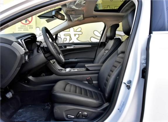 蒙迪欧 2017款 改款 EcoBoost 180 豪华型 车厢座椅   前排空间