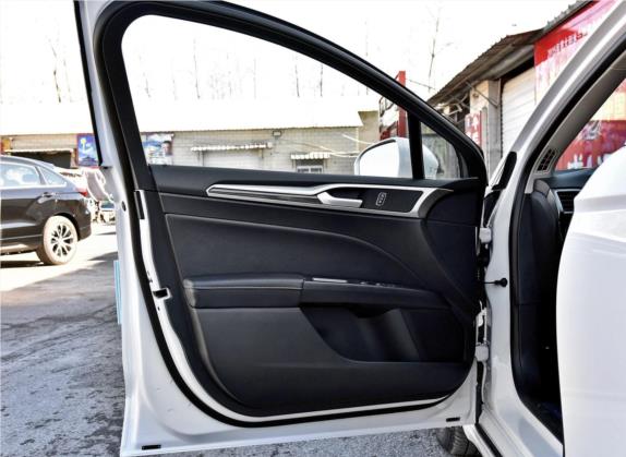蒙迪欧 2017款 改款 EcoBoost 180 豪华型 车厢座椅   前门板
