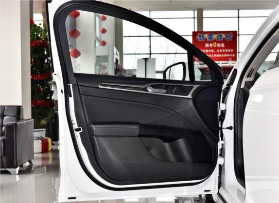 蒙迪欧 2017款 改款 EcoBoost 200 时尚型 车厢座椅   前门板
