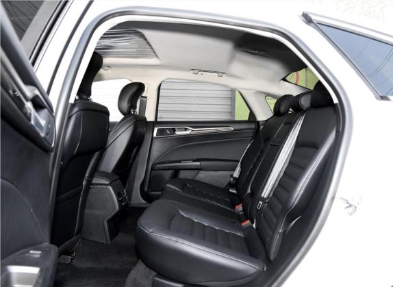 蒙迪欧 2017款 改款 EcoBoost 200 豪华型 车厢座椅   后排空间