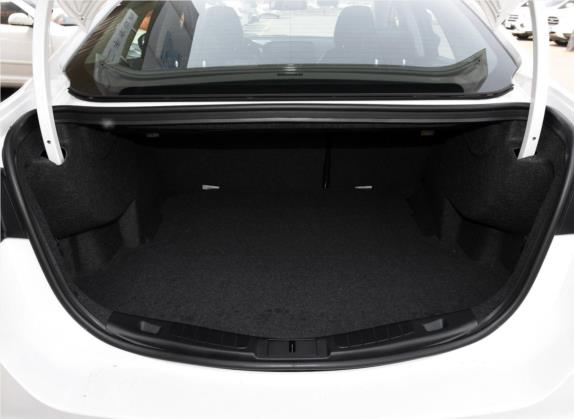 蒙迪欧 2018款 EcoBoost 180 豪华型 车厢座椅   后备厢