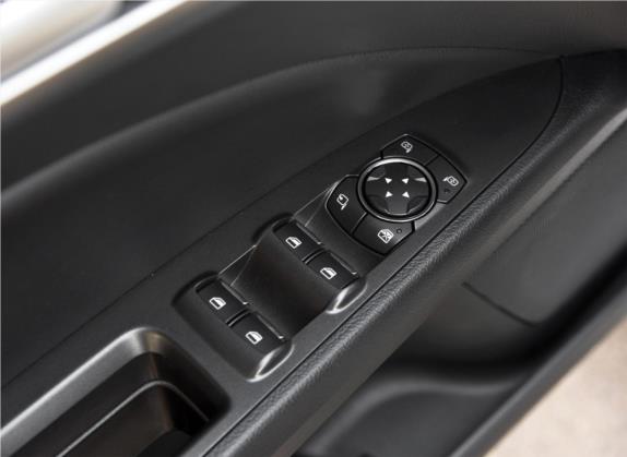 蒙迪欧 2018款 EcoBoost 180 豪华型 车厢座椅   门窗控制