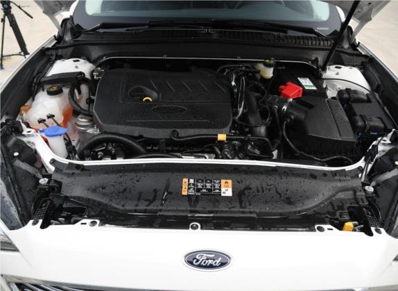 蒙迪欧 2018款 EcoBoost 180 智控时尚型 国V 其他细节类   发动机舱