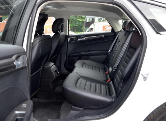 蒙迪欧 2018款 EcoBoost 200 智控豪华型 国V 车厢座椅   后排空间