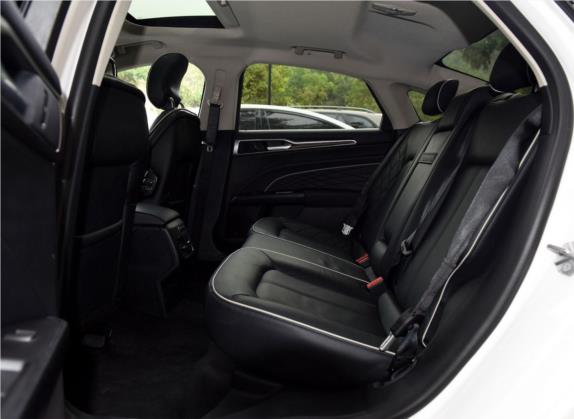 蒙迪欧 2018款 EcoBoost 245 智控旗舰型 国V 车厢座椅   后排空间