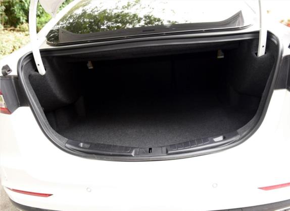 蒙迪欧 2018款 EcoBoost 245 智控旗舰型 国V 车厢座椅   后备厢