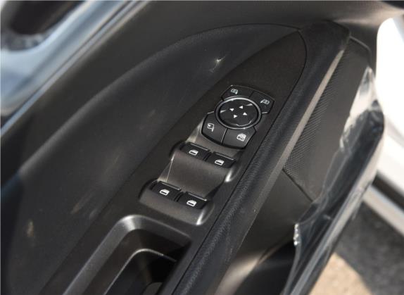 蒙迪欧 2018款 EcoBoost 200 智控时尚型 国VI 车厢座椅   门窗控制