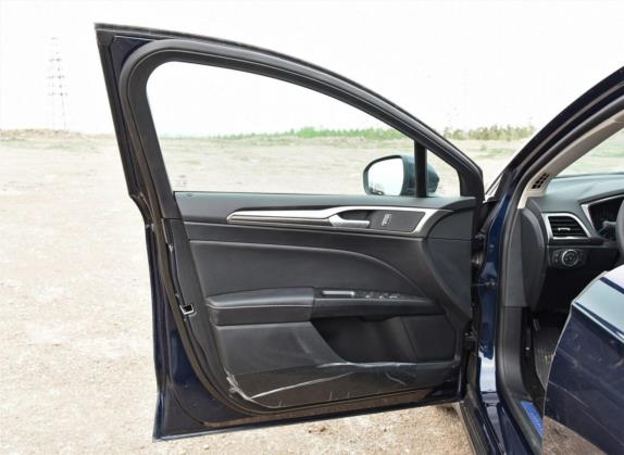 蒙迪欧 2020款 EcoBoost 180 时尚型 车厢座椅   前门板