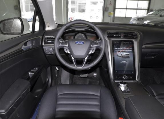 蒙迪欧 2020款 EcoBoost 180 豪华型 中控类   驾驶位