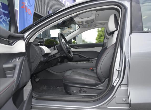 蒙迪欧 2022款 改款 EcoBoost 245 豪华型 车厢座椅   前排空间