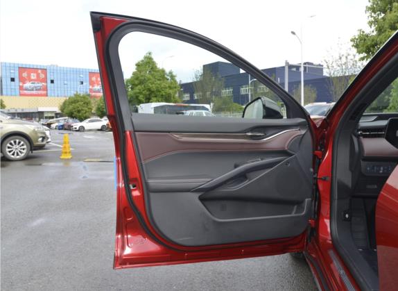 蒙迪欧 2022款 改款 EcoBoost 245 至尊型 车厢座椅   前门板