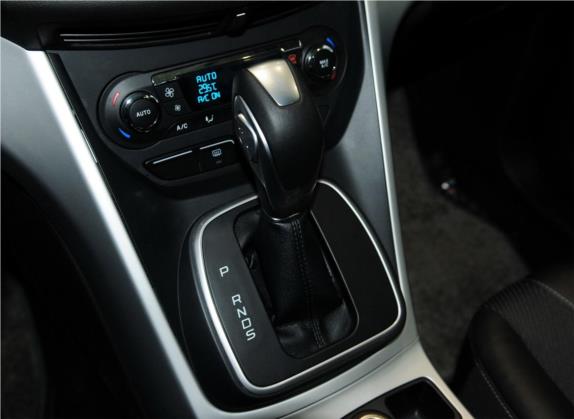 翼虎 2013款 1.6L GTDi 两驱风尚型 中控类   挡把