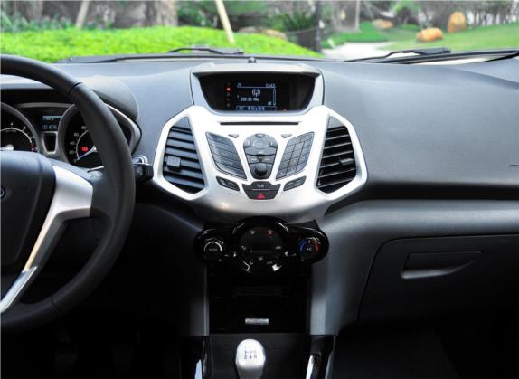 翼搏 2013款 1.0L GTDi 手动尊贵型 中控类   中控台