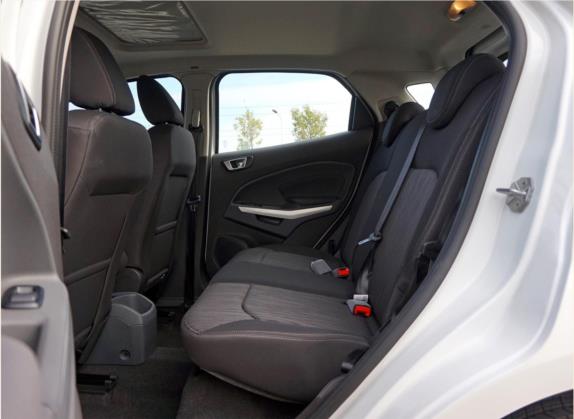 翼搏 2017款 EcoBoost125 手动尊贵型 车厢座椅   后排空间