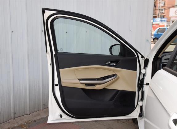 福睿斯 2017款 1.5L 手动舒适型 车厢座椅   前门板