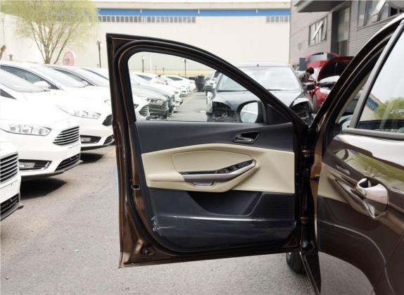 福睿斯 2017款 1.5L 自动舒适型 车厢座椅   前门板