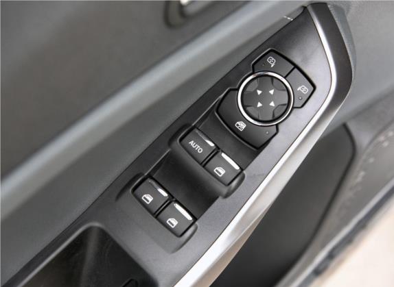 福睿斯 2017款 幸福版 1.5L 手动时尚型 车厢座椅   门窗控制