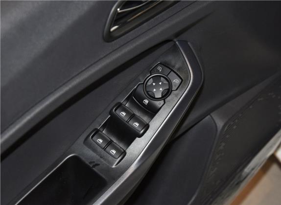 福睿斯 2019款 改款 1.5L 自动质享型（胎压监测） 国VI 车厢座椅   门窗控制