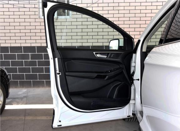 锐界 2016款 EcoBoost 245 四驱豪锐型 7座 车厢座椅   前门板
