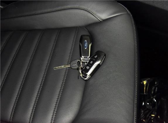 锐界 2016款 EcoBoost 245 两驱铂锐型 7座 其他细节类   钥匙