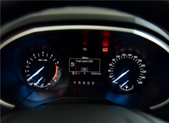 锐界 2016款 EcoBoost 245 两驱铂锐型 7座 中控类   仪表盘