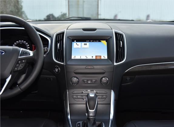 锐界 2018款 EcoBoost 245 四驱豪锐型 7座 中控类   中控台