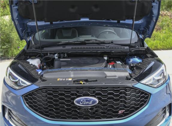锐界 2020款 EcoBoost 330 V6四驱ST 7座 其他细节类   发动机舱