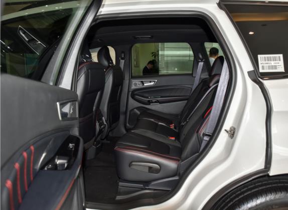 锐界 2021款 PLUS EcoBoost 245 两驱ST-Line 5座 车厢座椅   后排空间