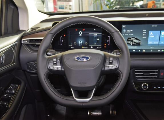 锐界 2021款 PLUS EcoBoost 245 两驱豪锐型 7座 中控类   驾驶位
