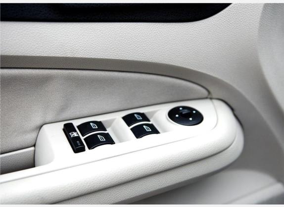 福克斯 2006款 两厢 1.8L 自动时尚型 车厢座椅   门窗控制