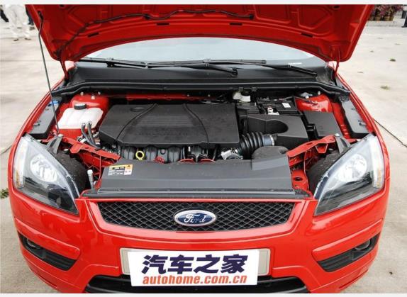 福克斯 2006款 两厢 2.0L 手动运动版 其他细节类   发动机舱