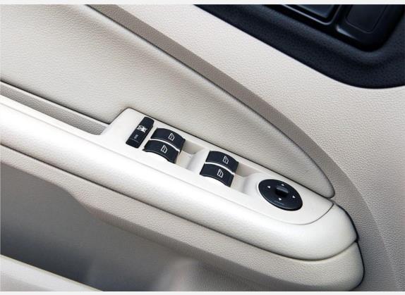 福克斯 2007款 三厢 1.8L 手动舒适型 车厢座椅   门窗控制