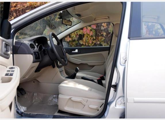 福克斯 2009款 三厢 1.8L 手动舒适型 车厢座椅   前排空间