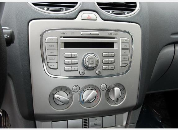 福克斯 2009款 两厢 1.8L 手动舒适型 中控类   中控台