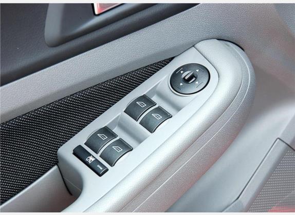 福克斯 2009款 两厢 1.8L 手动舒适型 车厢座椅   门窗控制